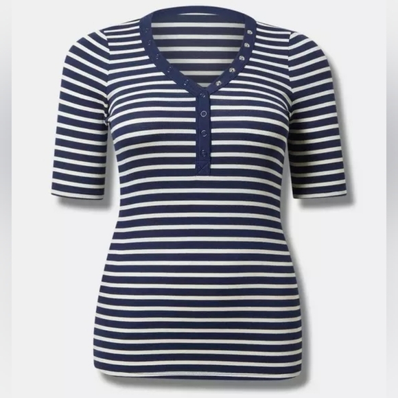 NEW Torrid Ribbed Knit Striped Henley Top Sz L/0X NWT White/Navy Blue - Picture 5 of 6